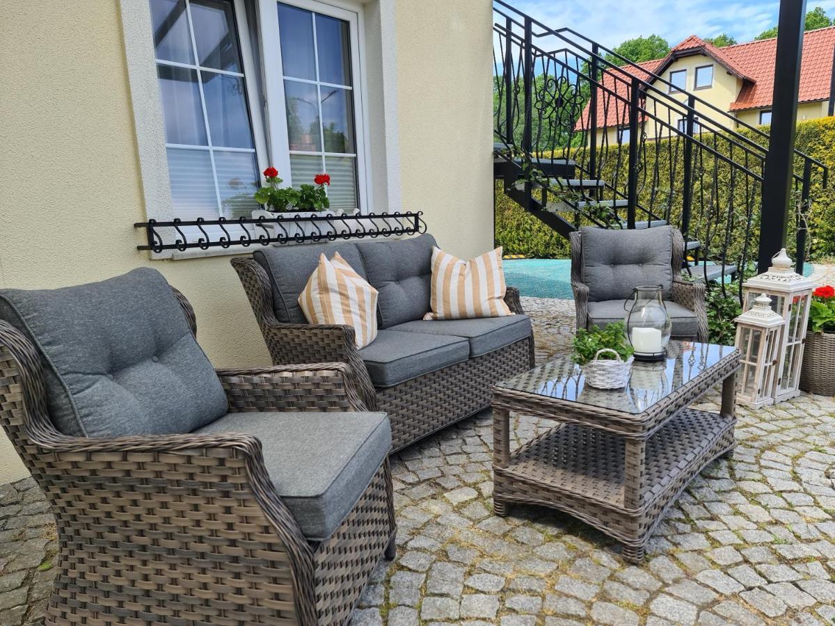 Apartamenty "La Villa" Z Klimatyzacja, Ogrodem, Parkingiem, Blisko Centrum Kudowa-Zdrój Exteriör bild