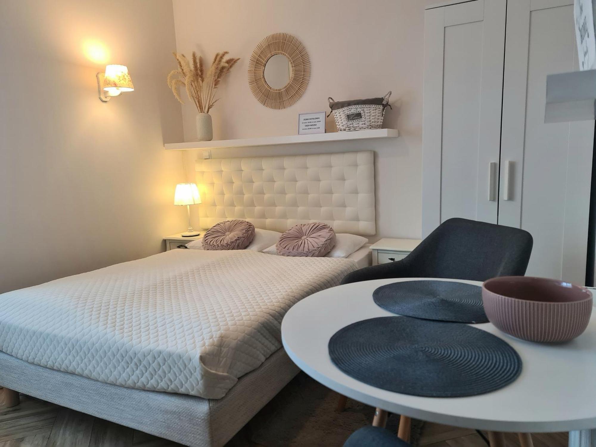 Apartamenty "La Villa" Z Klimatyzacja, Ogrodem, Parkingiem, Blisko Centrum Kudowa-Zdrój Exteriör bild