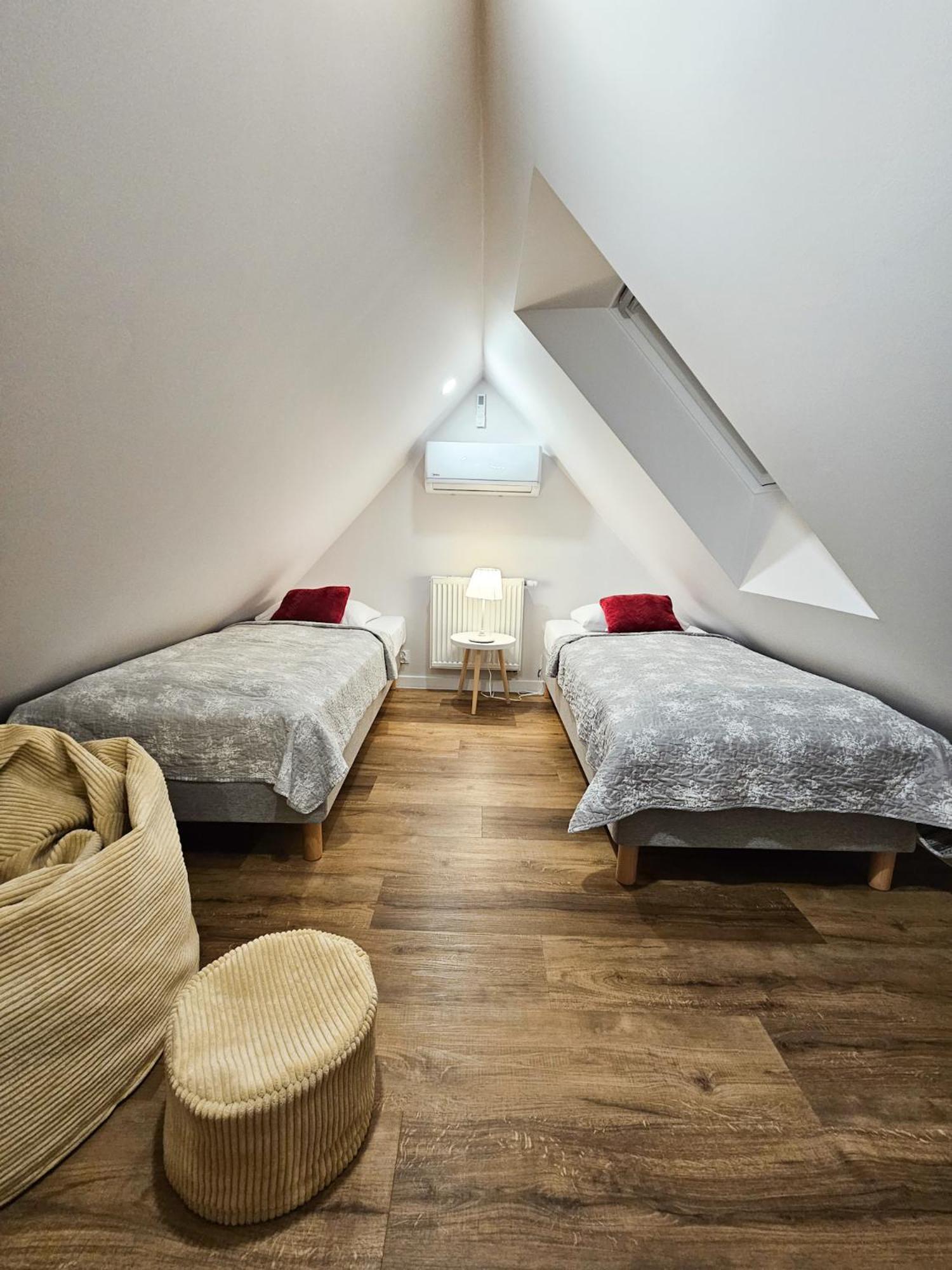 Apartamenty "La Villa" Z Klimatyzacja, Ogrodem, Parkingiem, Blisko Centrum Kudowa-Zdrój Exteriör bild