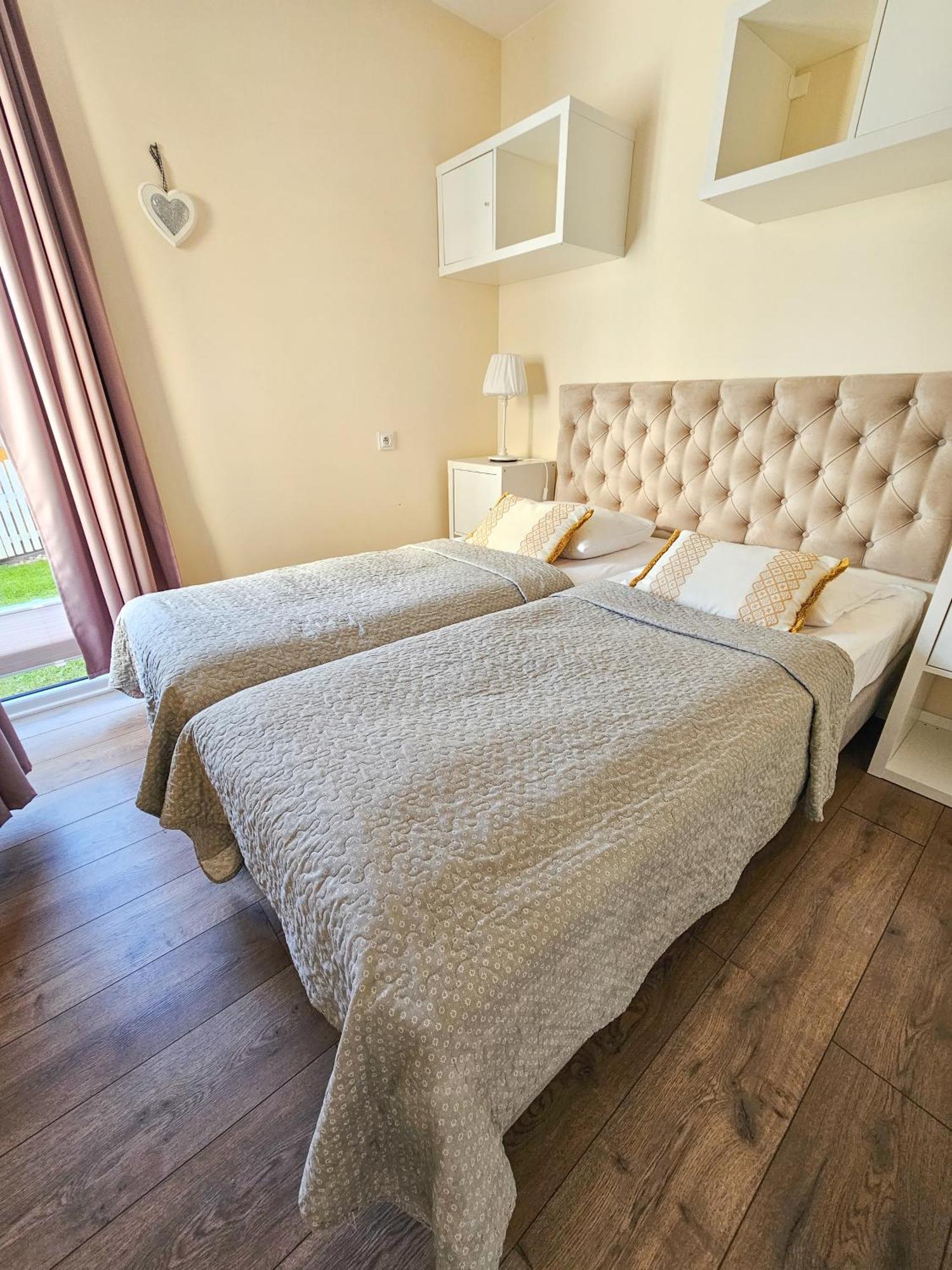 Apartamenty "La Villa" Z Klimatyzacja, Ogrodem, Parkingiem, Blisko Centrum Kudowa-Zdrój Exteriör bild
