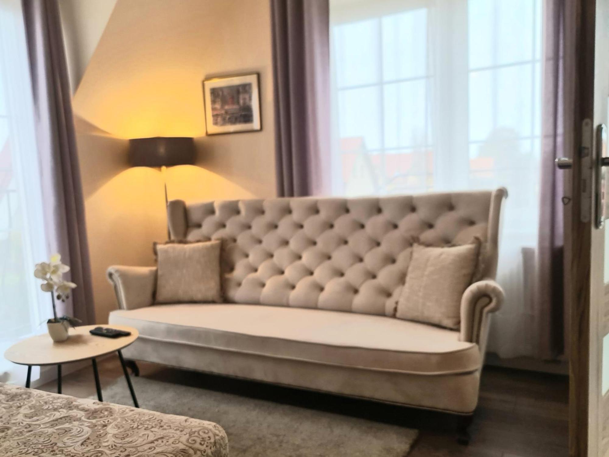 Apartamenty "La Villa" Z Klimatyzacja, Ogrodem, Parkingiem, Blisko Centrum Kudowa-Zdrój Exteriör bild
